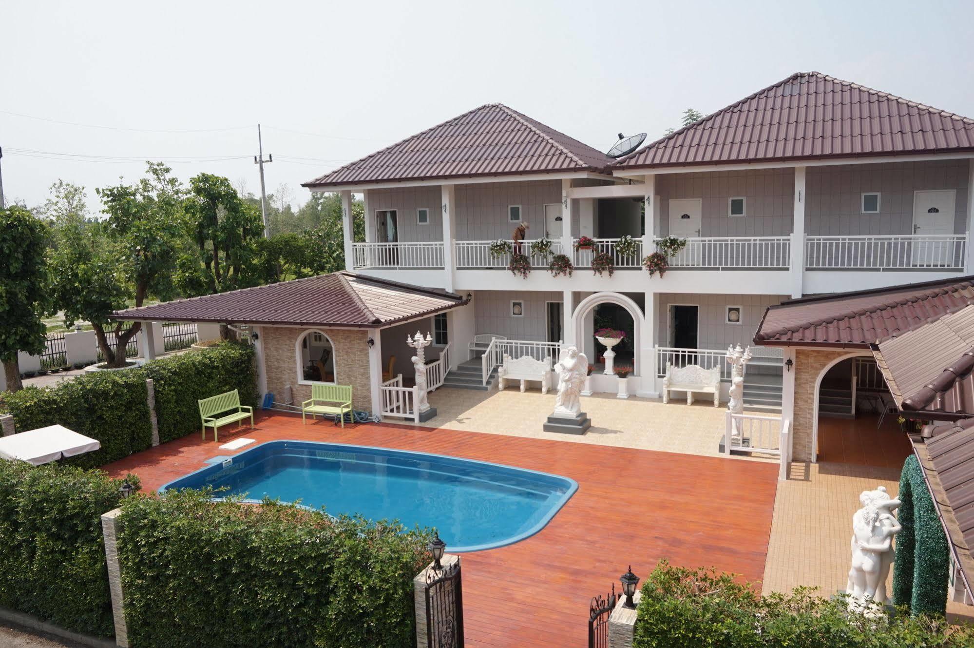 La Place Loei Luaran gambar